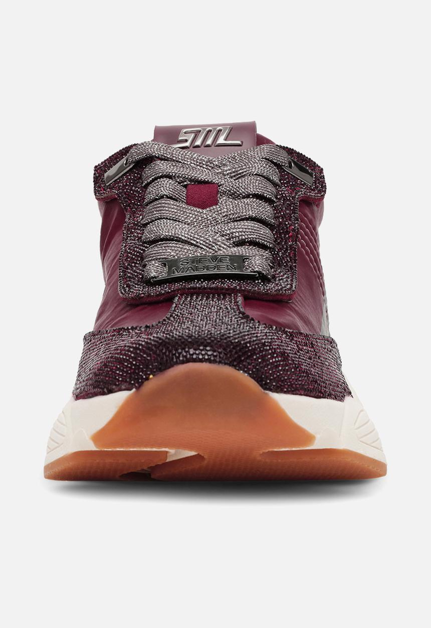 Steve Madden - Setback-r sneaker - dk cherry lacq