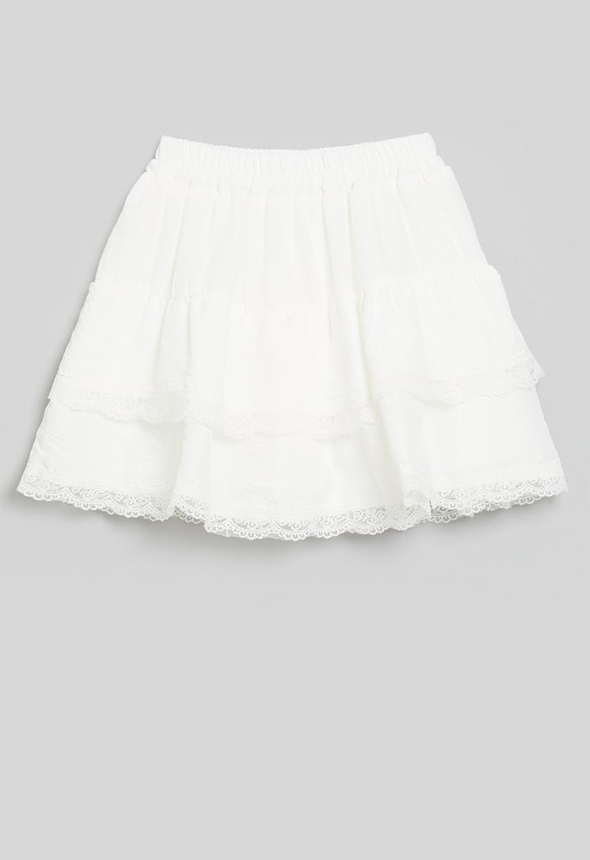 Pop Candy - Tiered shorts with lace detail-white