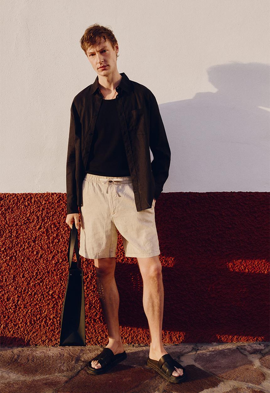 H&M - Regular fit linen-blend shorts - cream