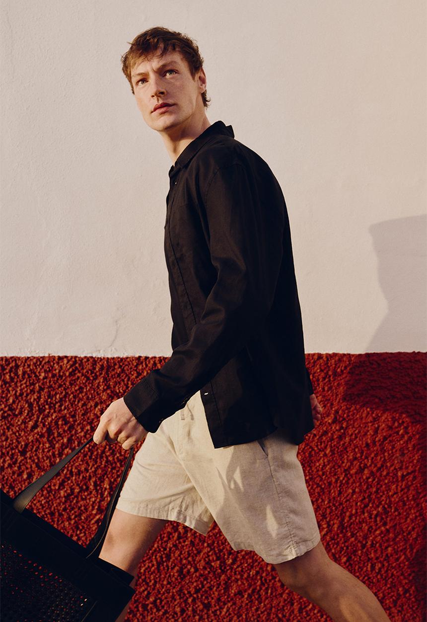 H&M - Regular fit linen-blend shorts - cream