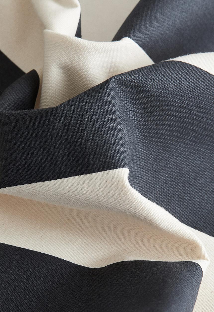 H&M - Outdoor cushion cover - black striped 