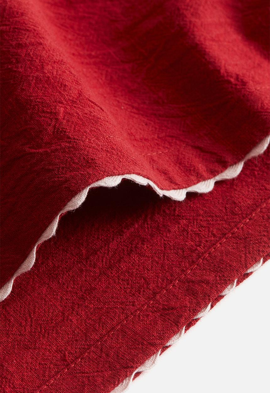 H&M - Scalloped-edge table runner - red/beige
