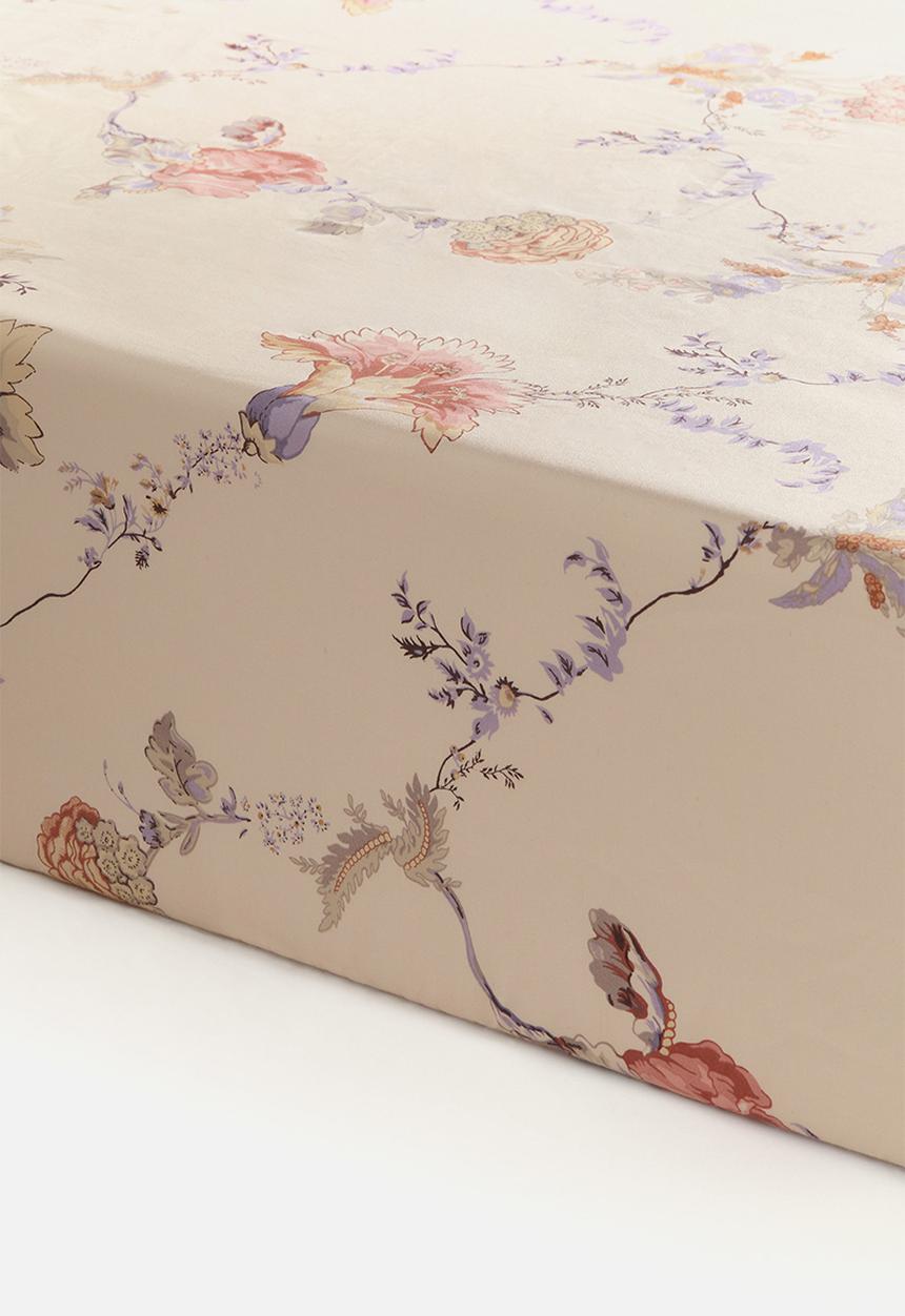 H&M - Patterned satin fitted sheet - light beige floral
