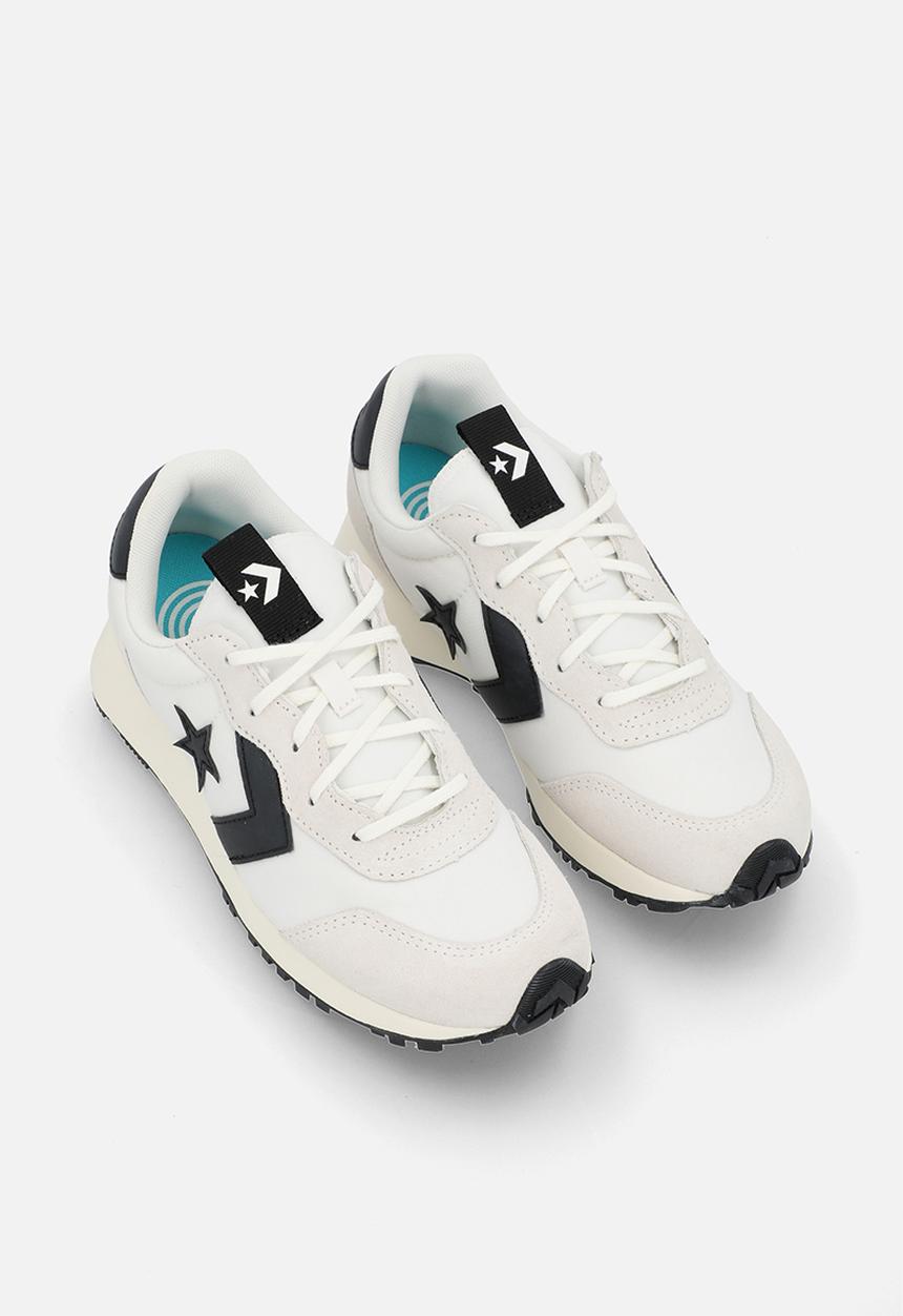 Converse - Converse Omega Trainer - Vintage White/Black/Egret