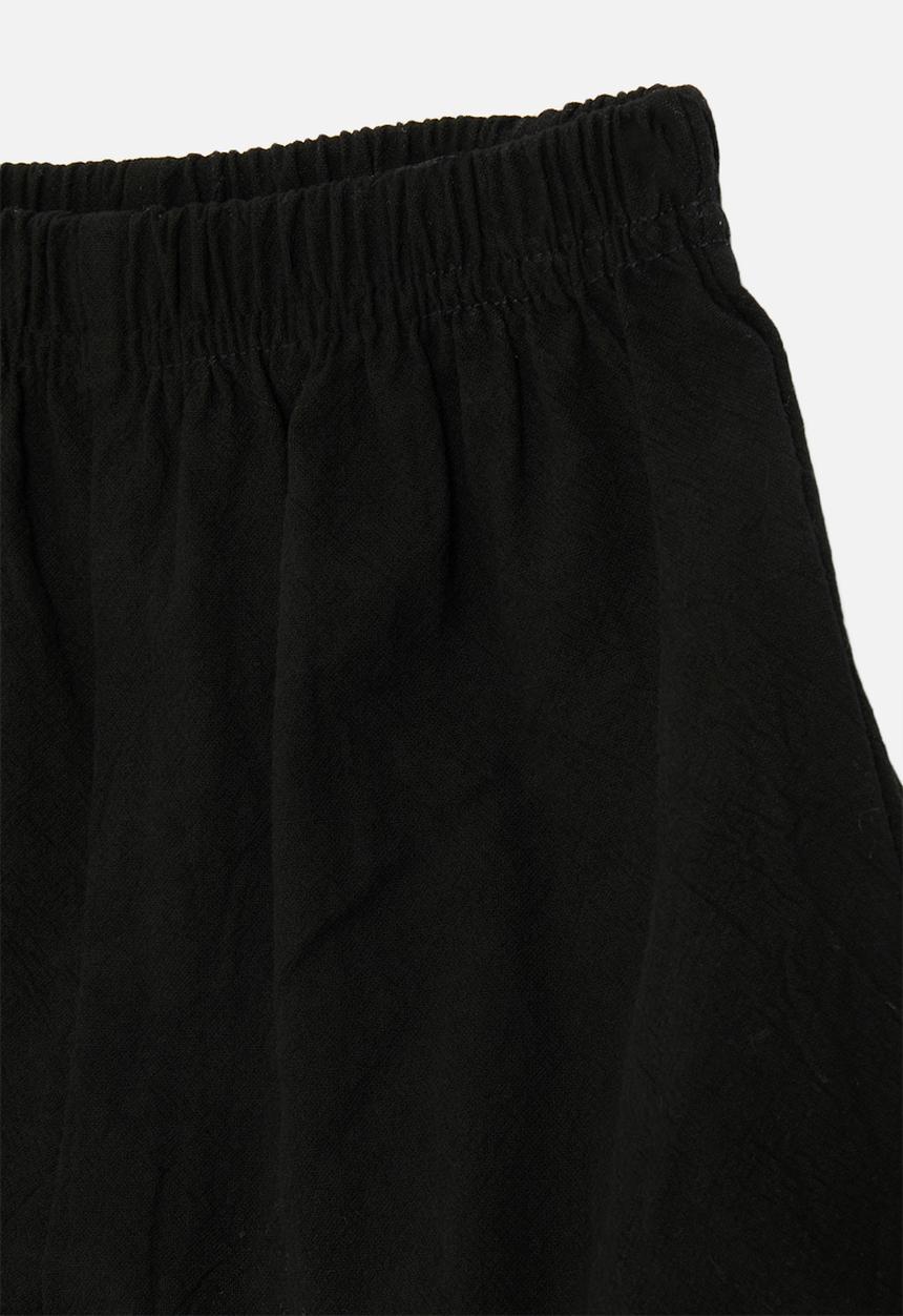 Pop Candy - Elasticated curved hem shorts - black