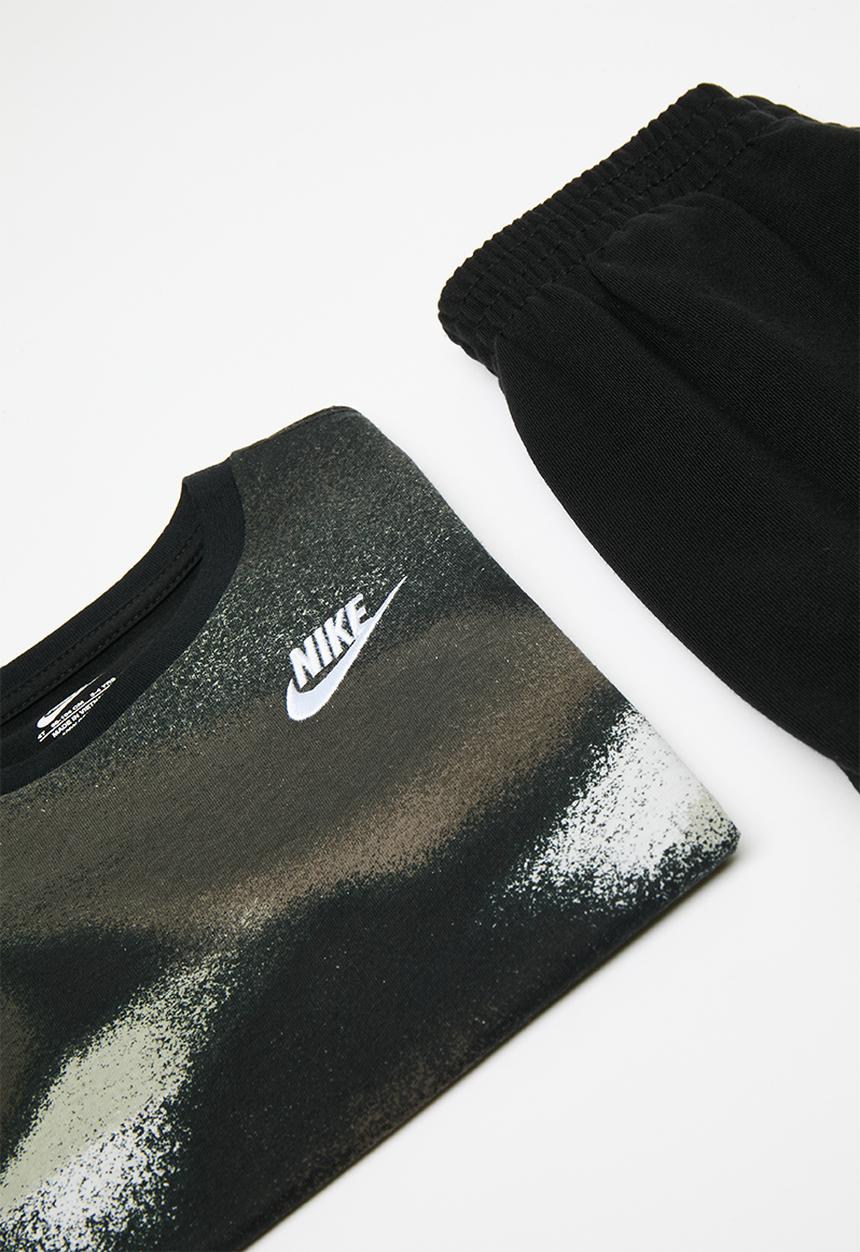 Nike - Nkn club express short sleeve tee short - black