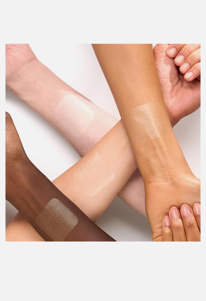 Catrice - Glass Like Highlighter Stick - 010 Keep It Glassy