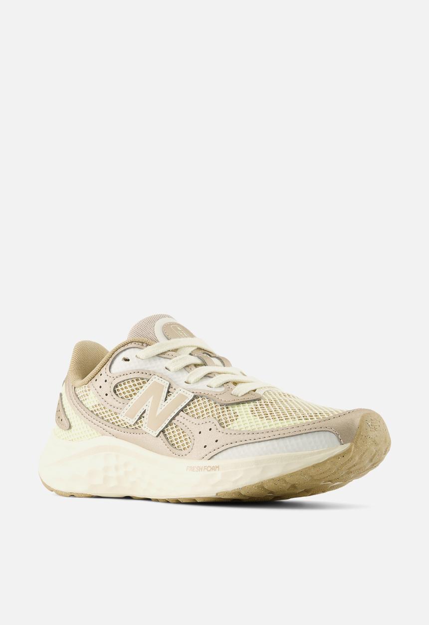 New Balance  - Fresh Foam Arishi v4 Tira Lux
