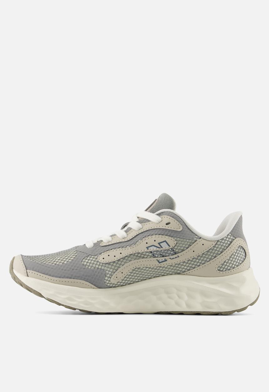 New Balance  - Fresh Foam Arishi v4 Tira Lux