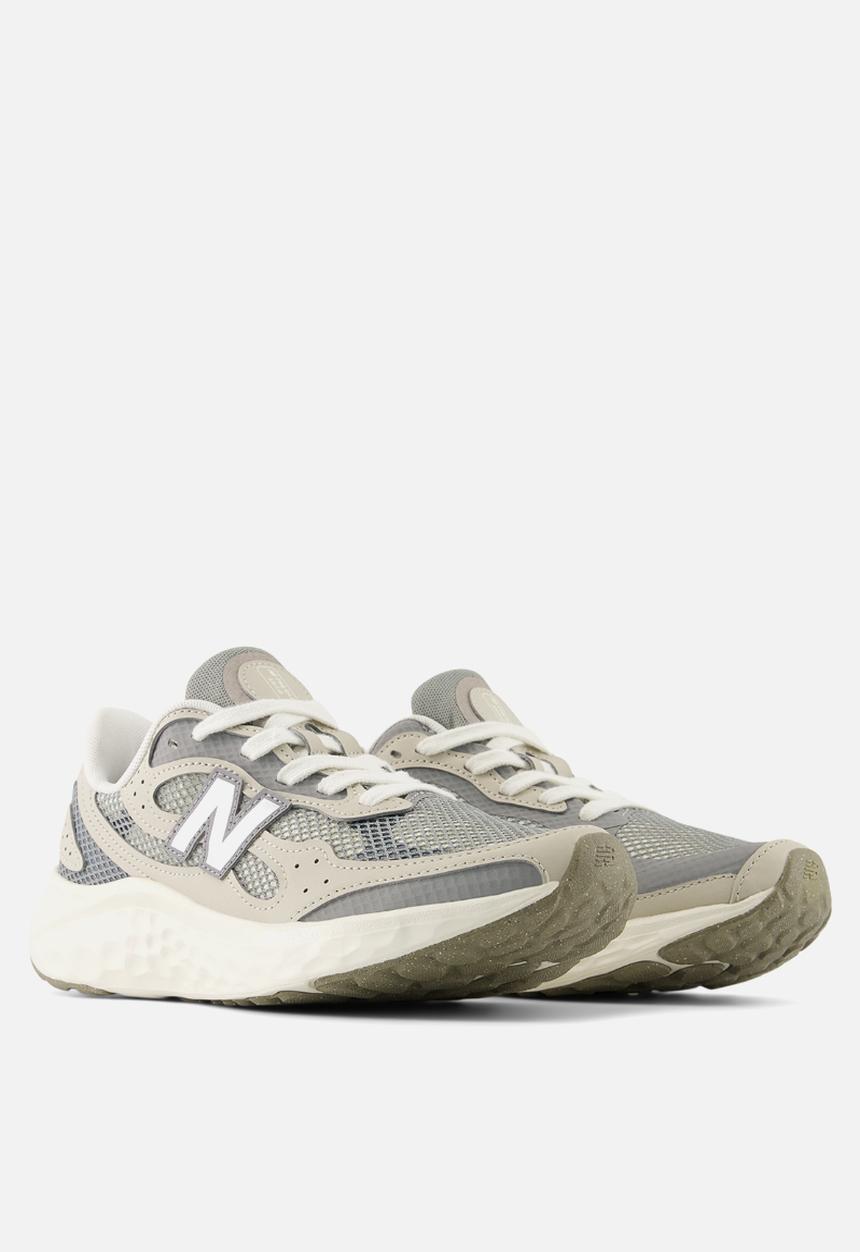 New Balance  - Fresh Foam Arishi v4 Tira Lux