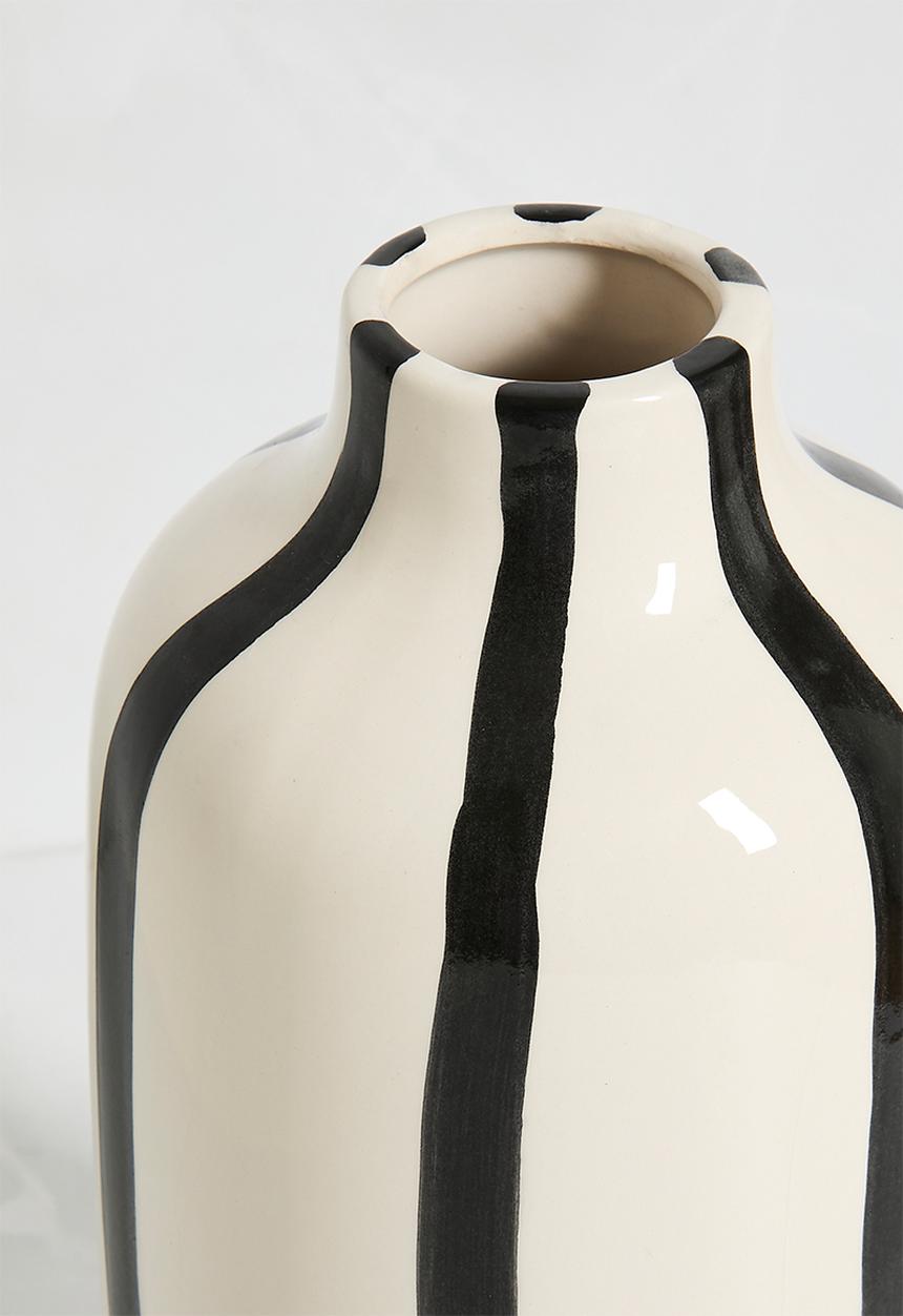 H&S - Ceramic Stripe Vase - Black & White
