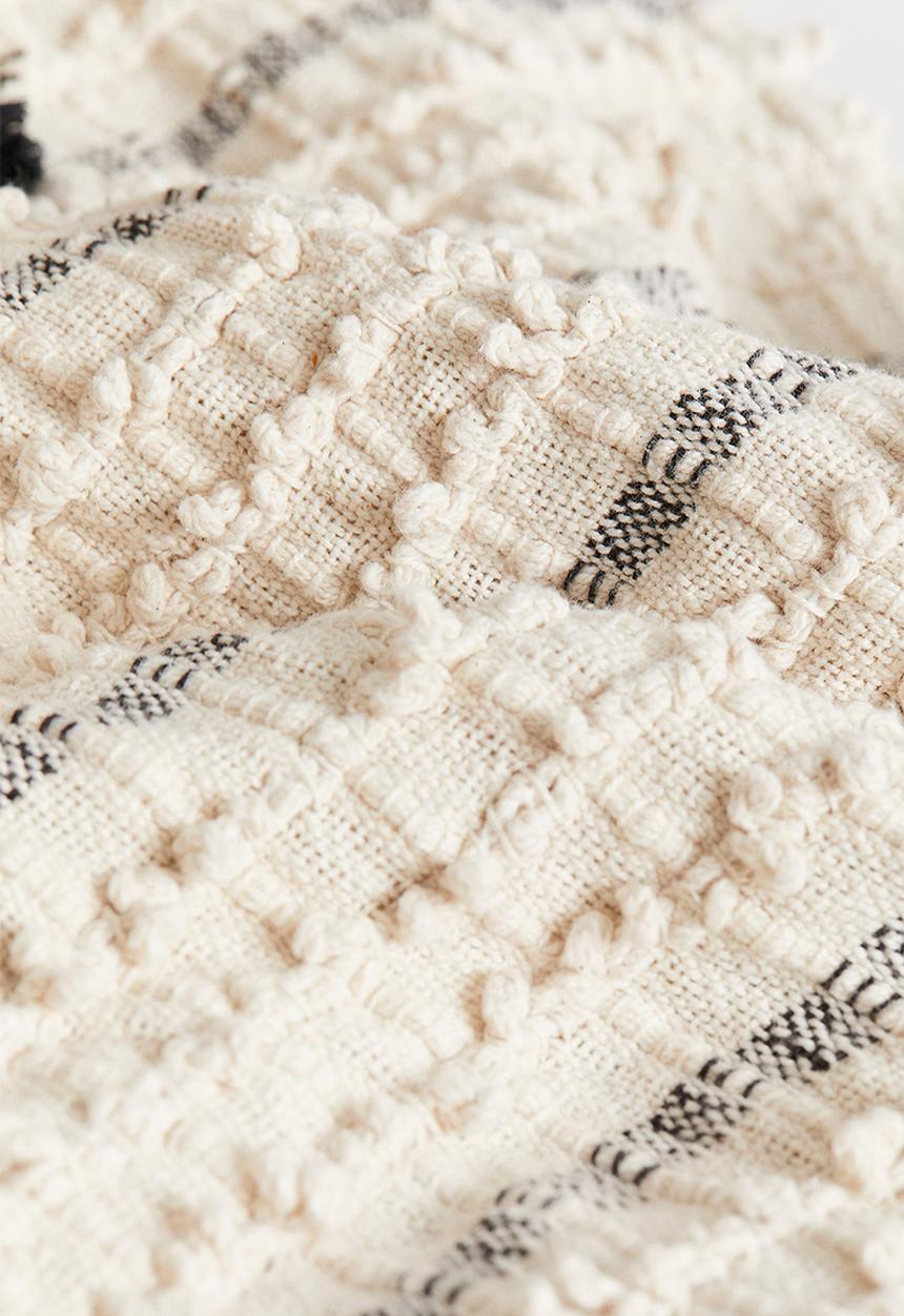 H&M - Cotton blanket with tassels - beige striped
