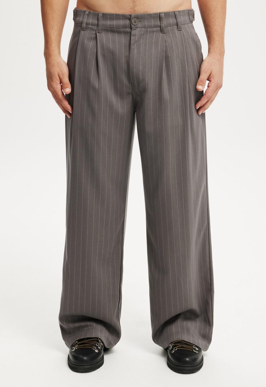 パンツ Pleated Wide-Leg Baggy Pants Pleated Wide-Leg Baggy Pants – BELVET