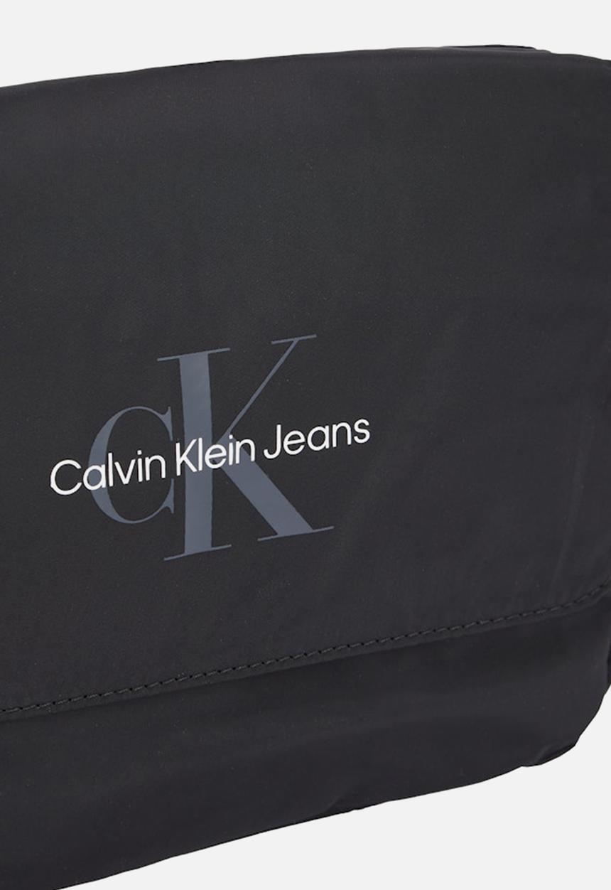 Calvin Klein - Sport Essentials Ut Flap Cb22 - Black