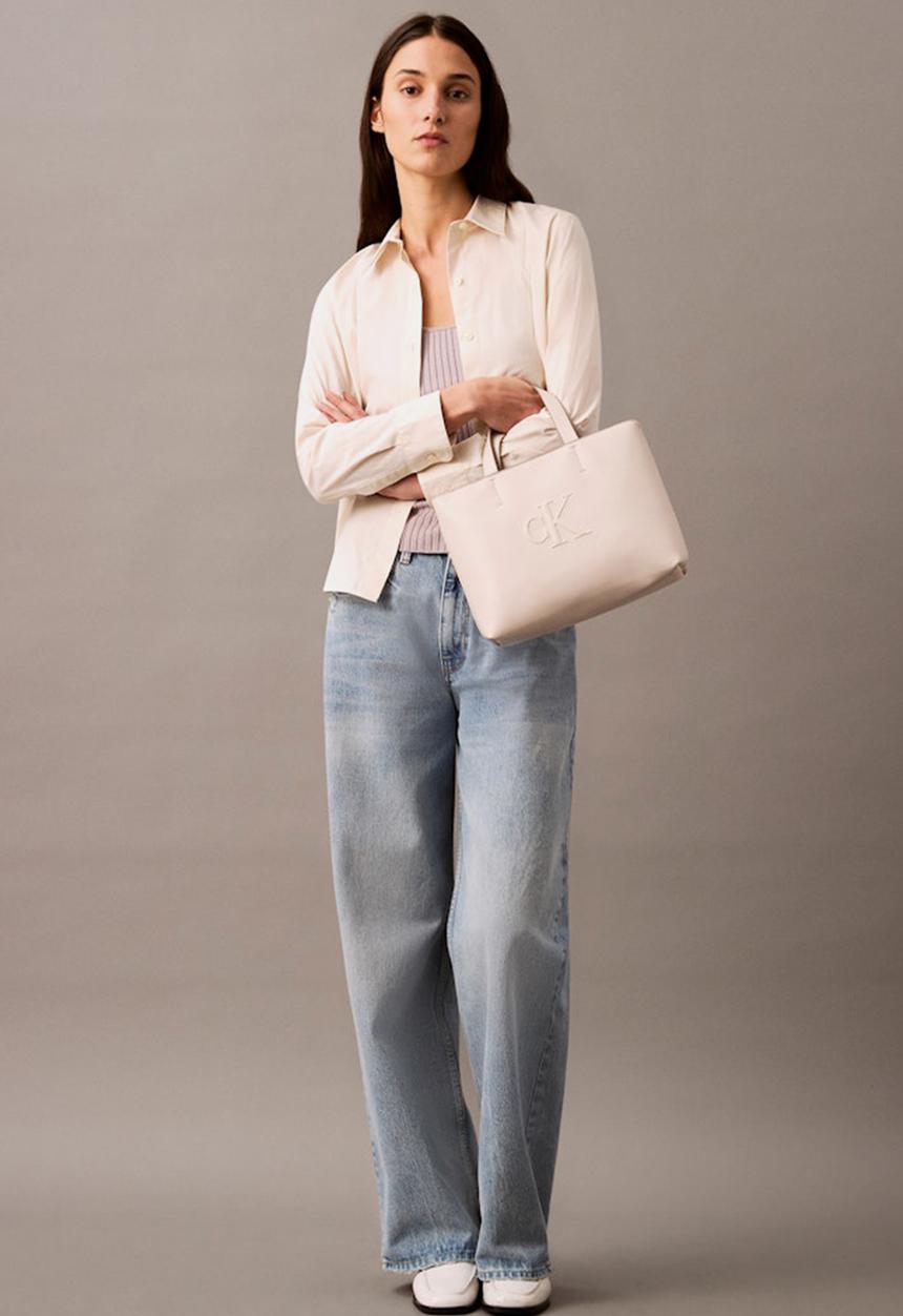 Calvin Klein - Sculpted mini ew tote- wind chime