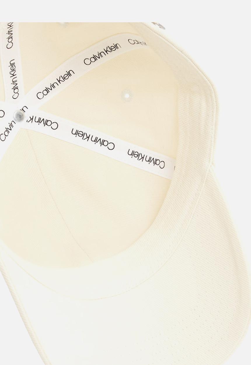 Calvin Klein - Embroidered monogram cap- bone white