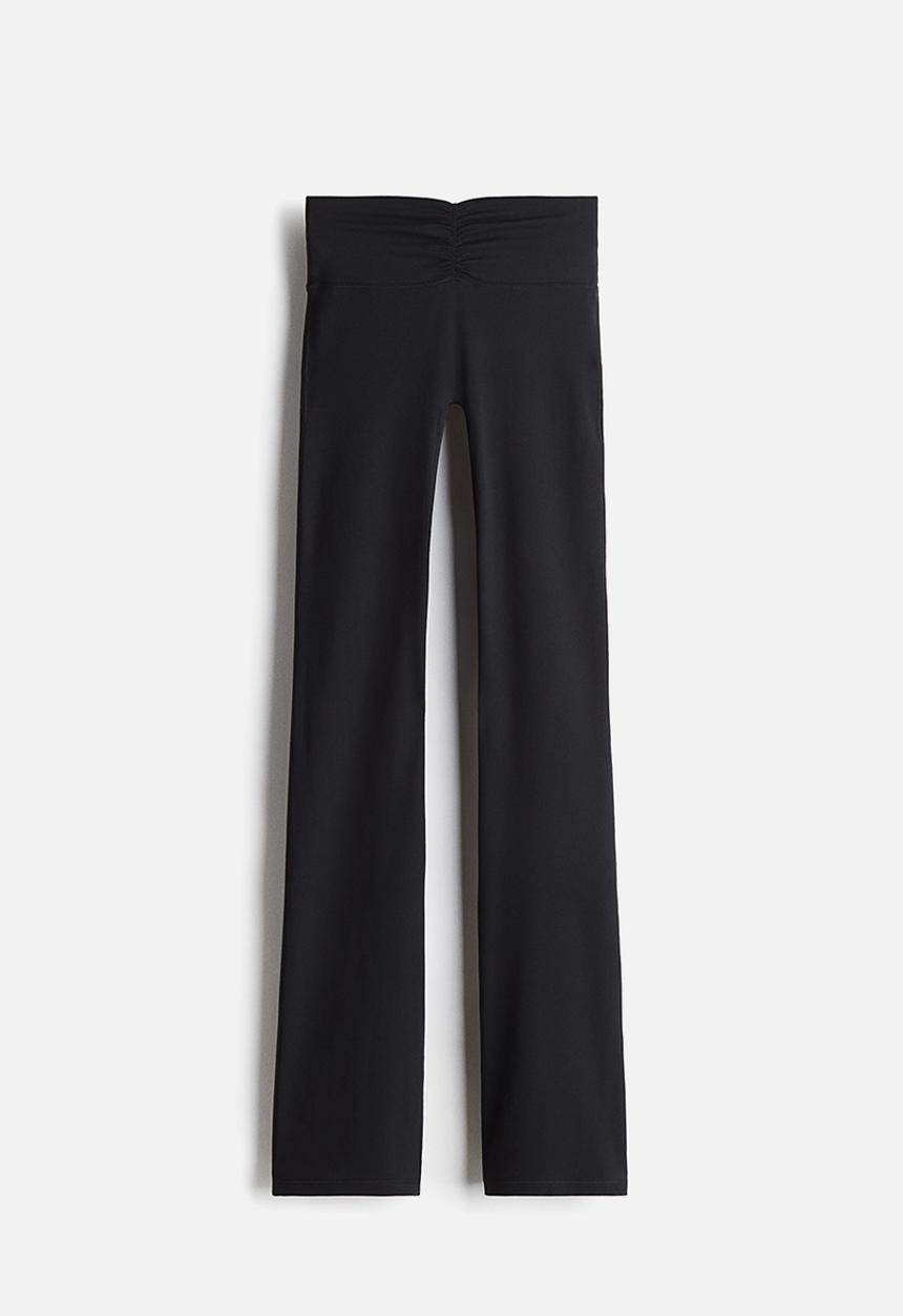 H&M - Flared yoga leggings with softmove™ lycra® - black