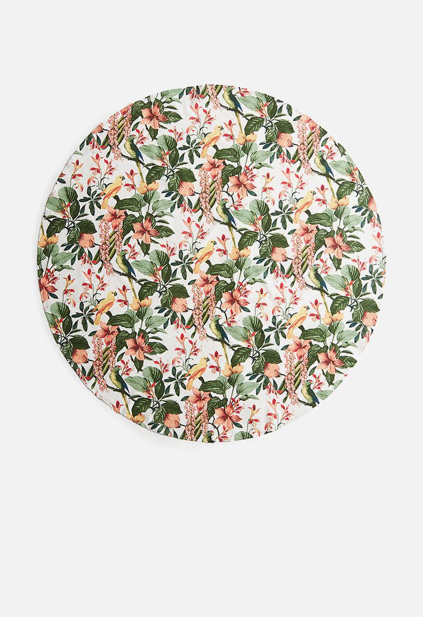 H&M - Patterned tablecloth - white floral
