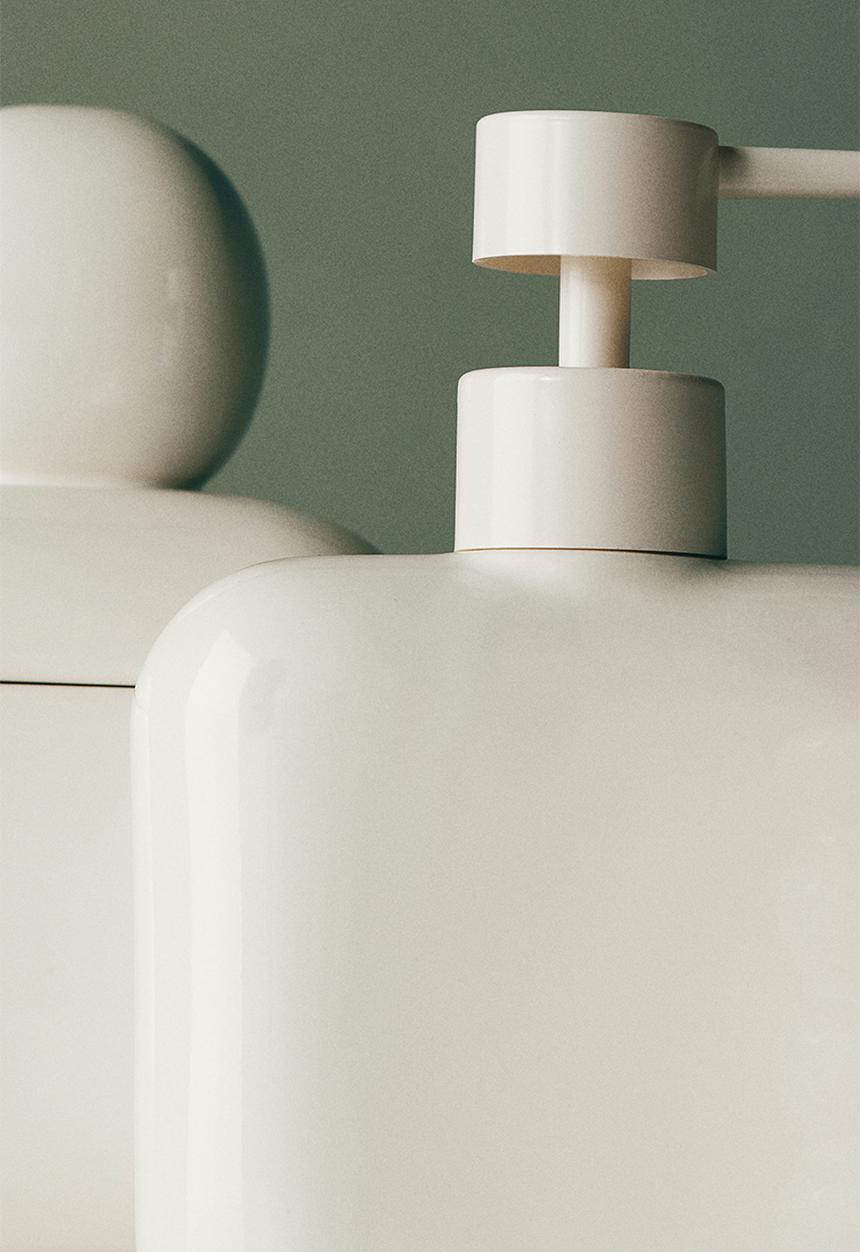 H&M - Stoneware soap dispenser - white