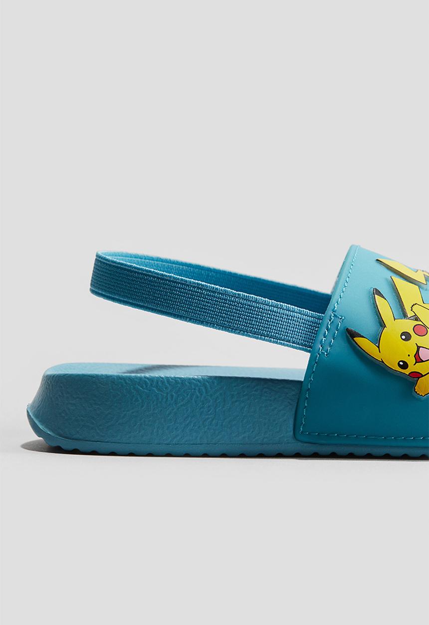 H&M - Pool shoes - turquoise pokémon
