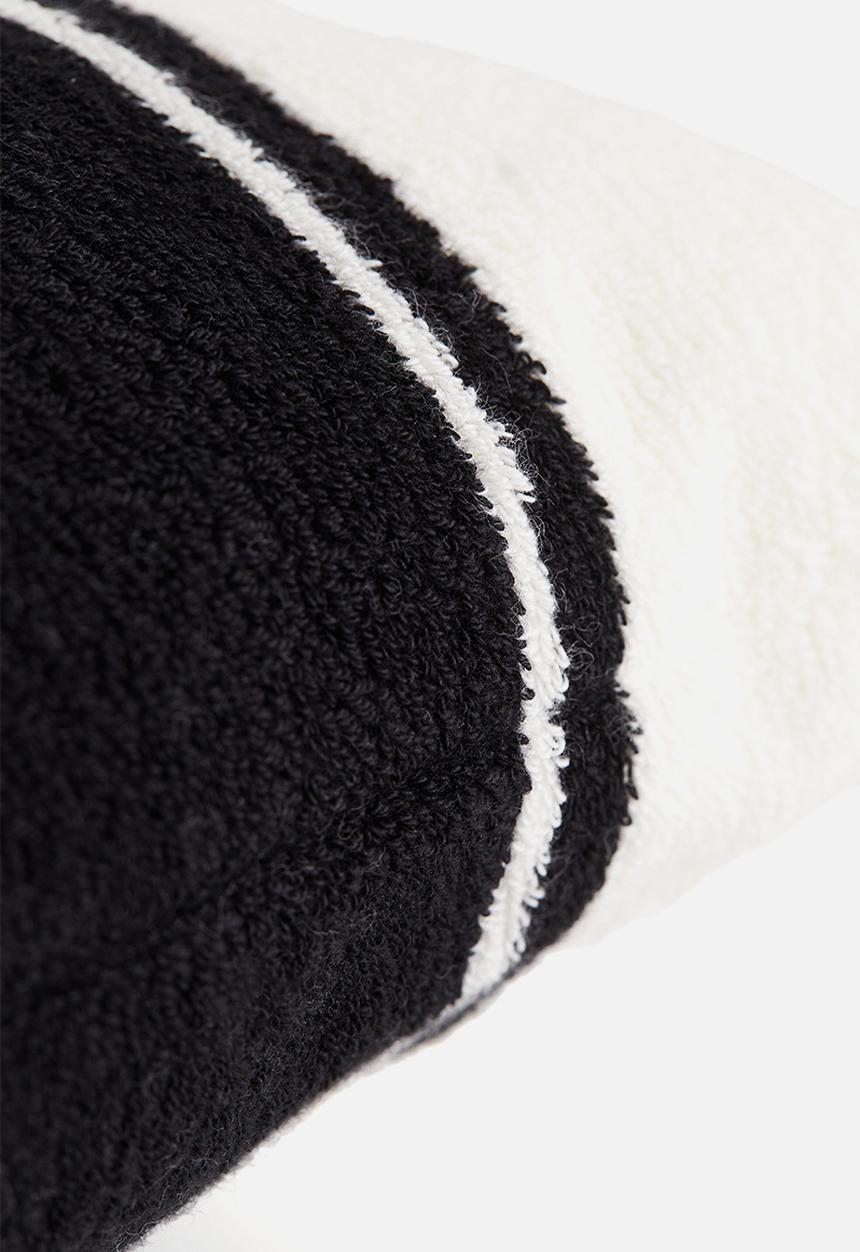 H&M - Terry beach cushion - black block-coloured