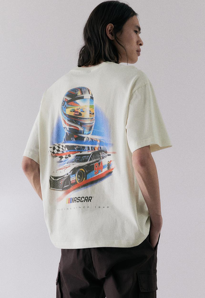 H&M - Loose fit t-shirt - cream nascar