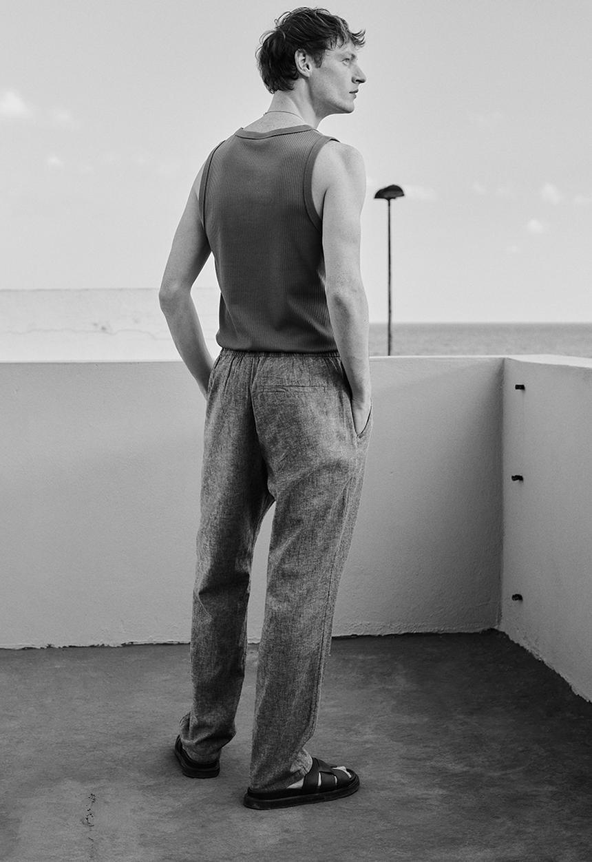 H&M - Regular fit linen-blend trousers - dark beige