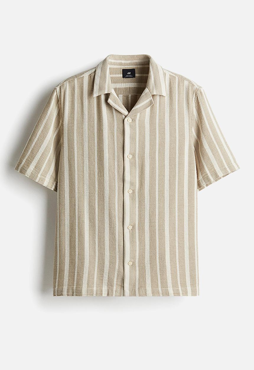 H&M - Regular fit textured resort shirt - beige/striped