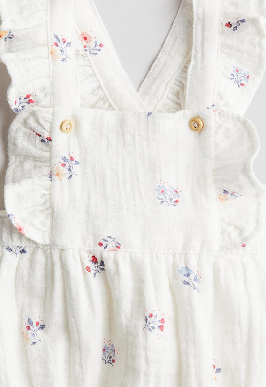 H&M - Cotton dungaree shorts - white/floral
