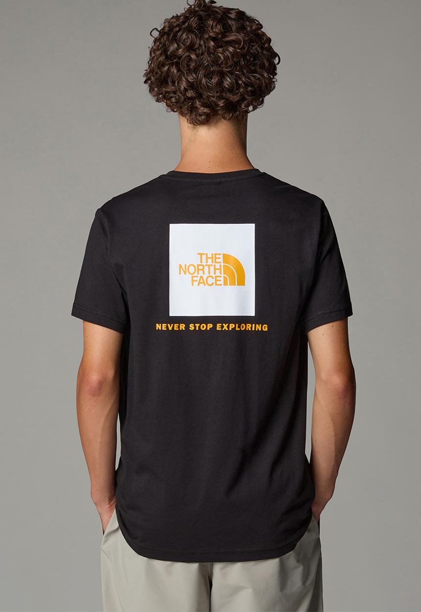 The North Face - S/S Box Nse Tee Reg  Lar Fit - TNF BLACK/SUMMIT GOLD-TNF WHITE 