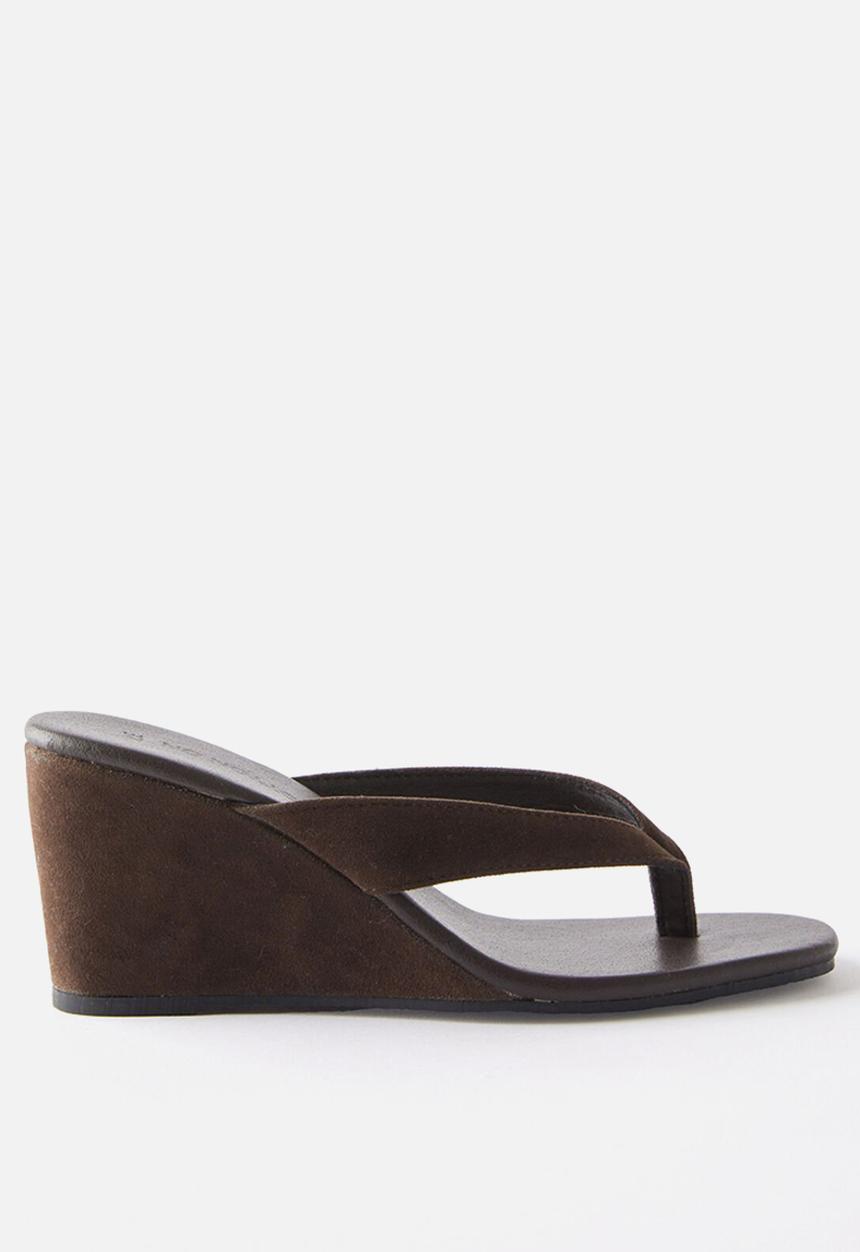 Cotton On - Eve flip flop wedge - choc micro