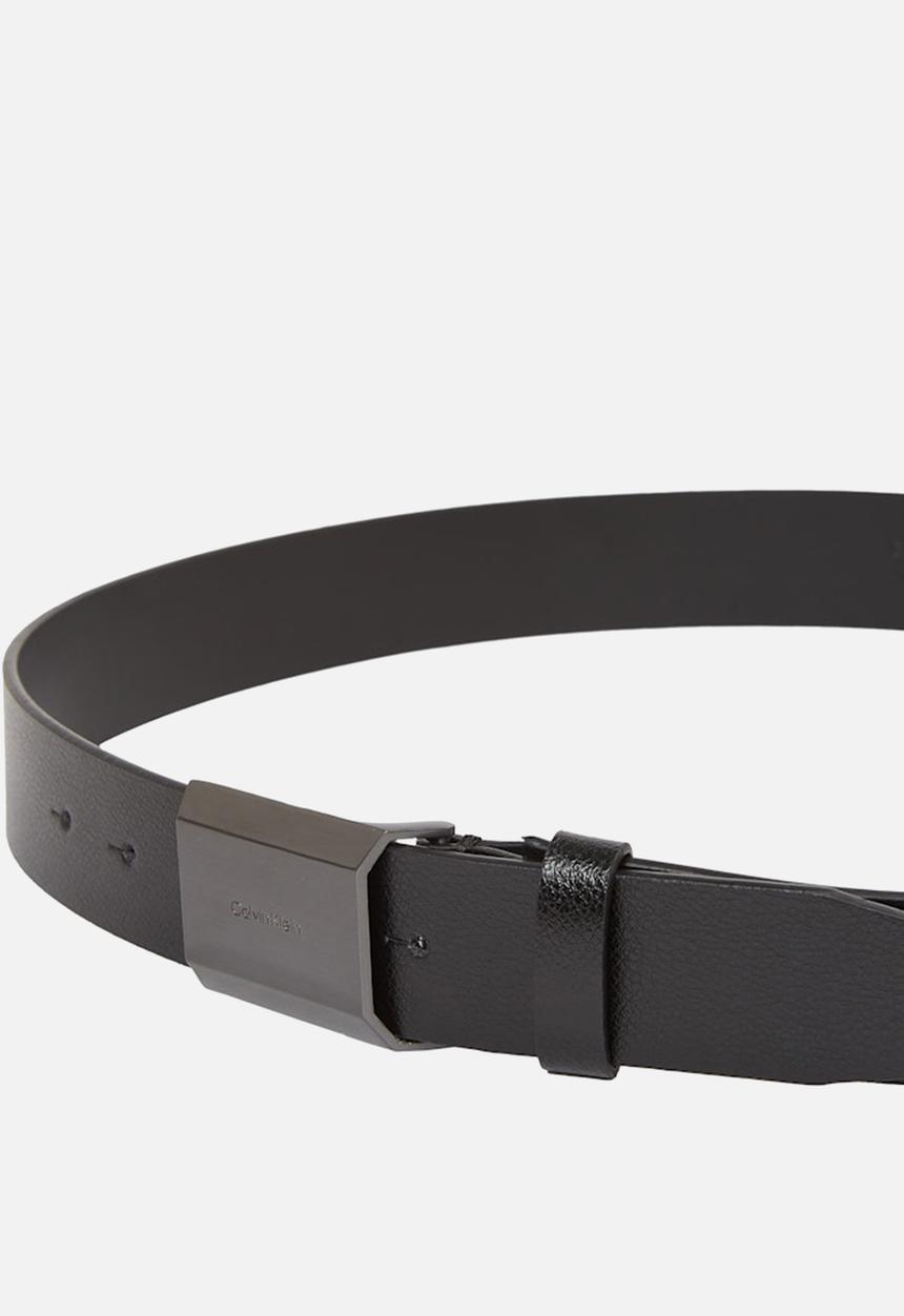 Calvin Klein - Adj Beveled Plaque Pb 35Mm - Ck Black Pebble