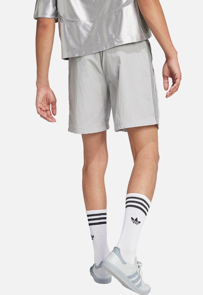 adidas Originals - Adicolor 2000s Shorts - Grey