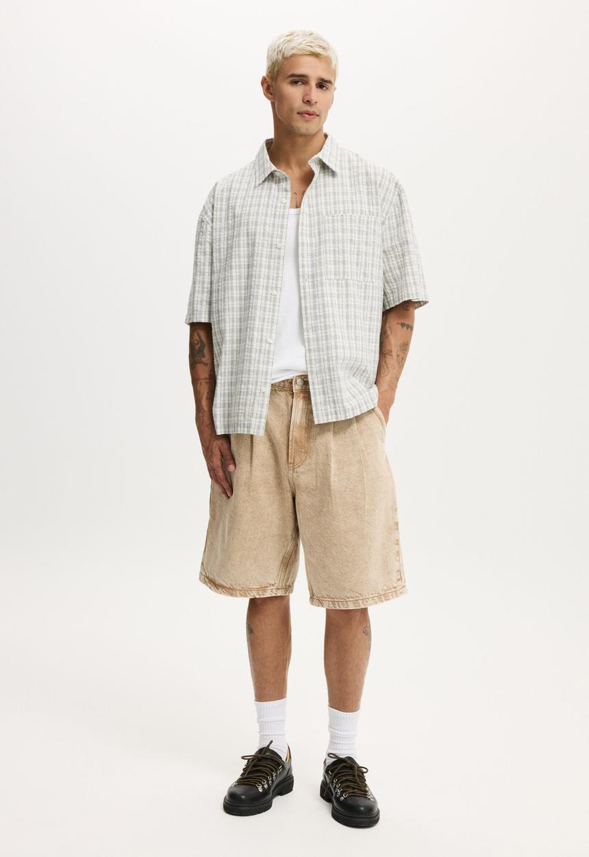 Cotton On - Baggy Denim Short - Pleat Cinnamon