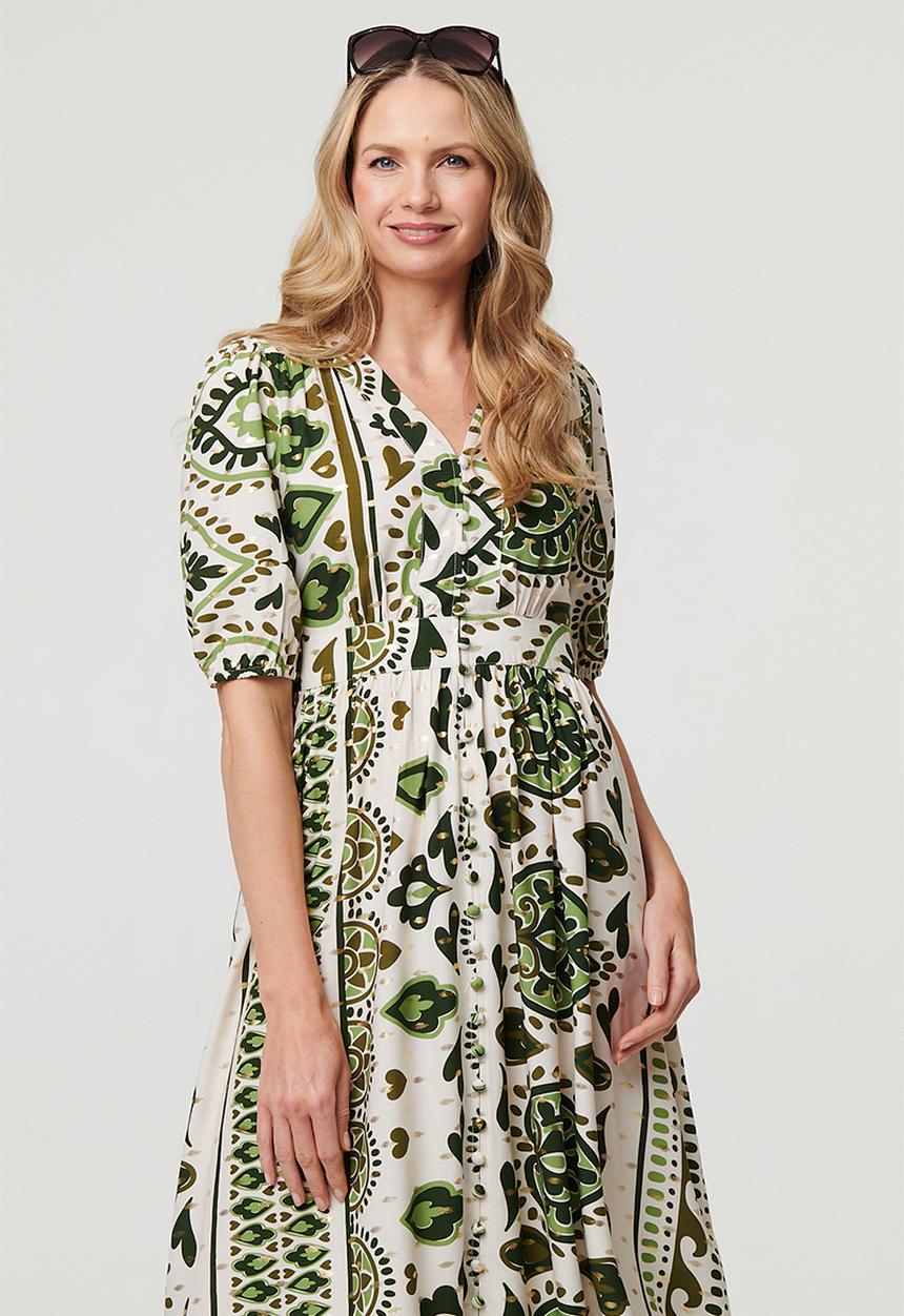 Izabel London - V-neck Covered Buttons A-Line Maxi Dress - Green
