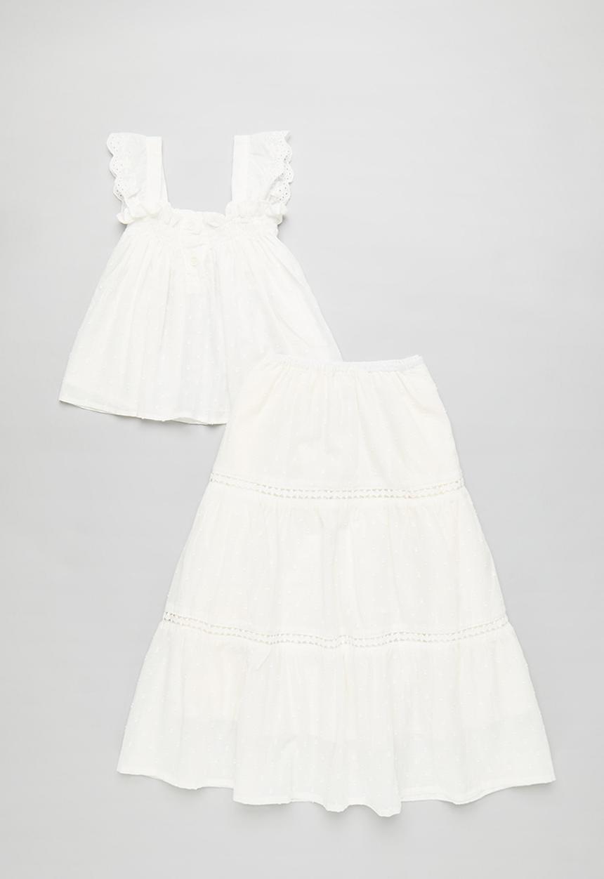 Pop Candy - Buttoned strap top with tiered skirt - white