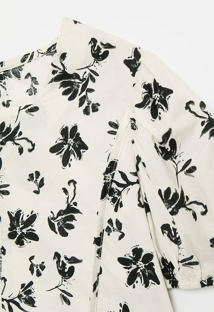 Pop Candy - Blouse with binded side front seam - parchment white/floral