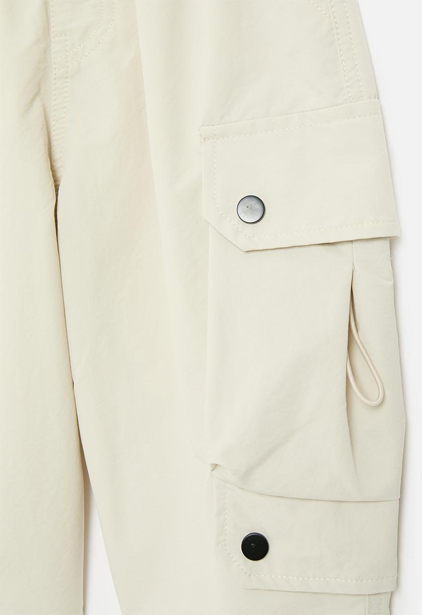 Pop Candy - Cargo pants with inverted pleat pockets - warm ivory