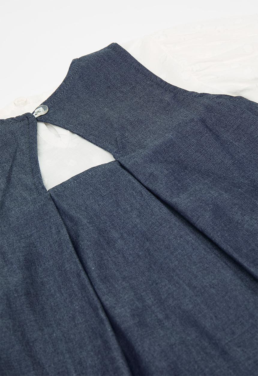 Pop Candy - Pinafore denim dress with front and back pleat detail - blue/white