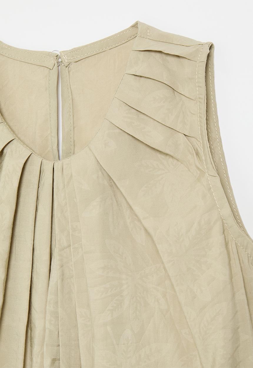 Pop Candy - Box pleated neckline dress with inverted pleat front - beige