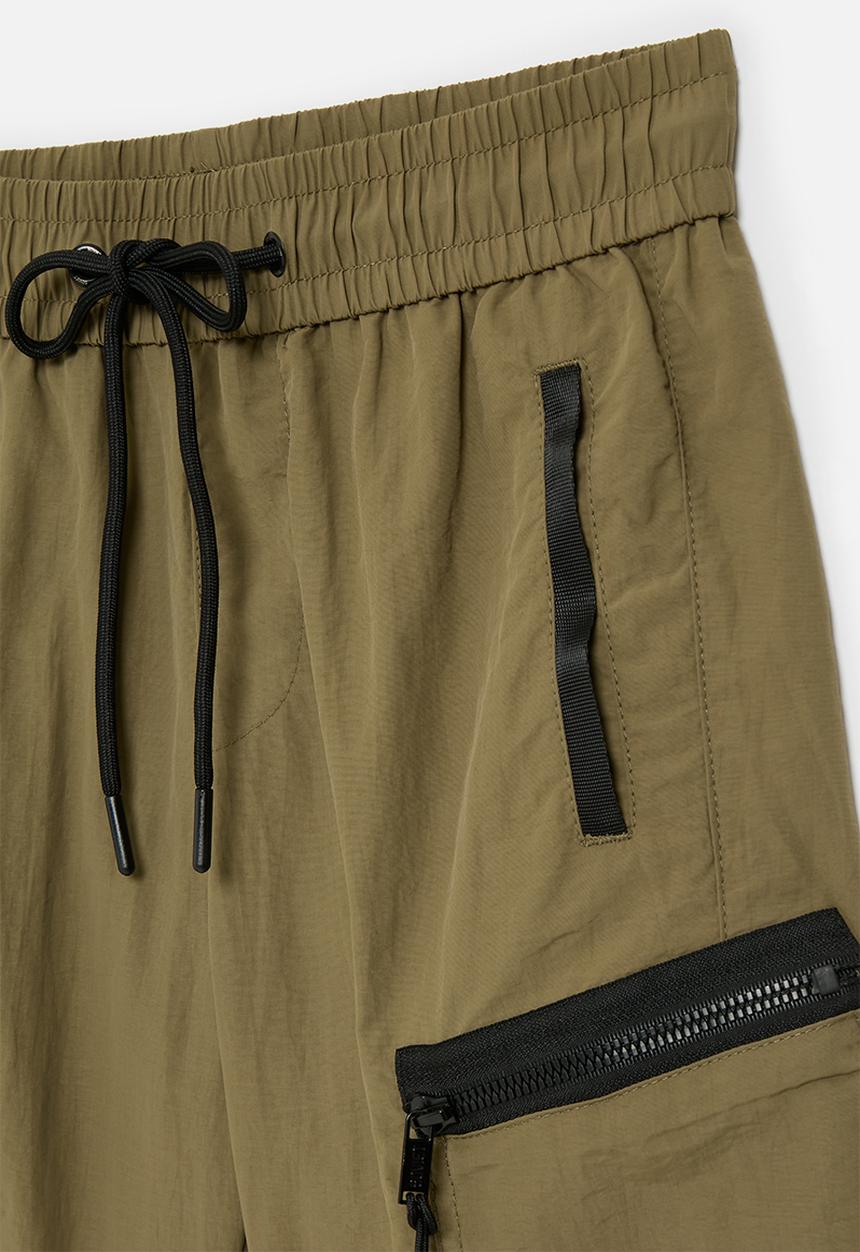 SOVIET - Boys fashion nylon short - tobacco