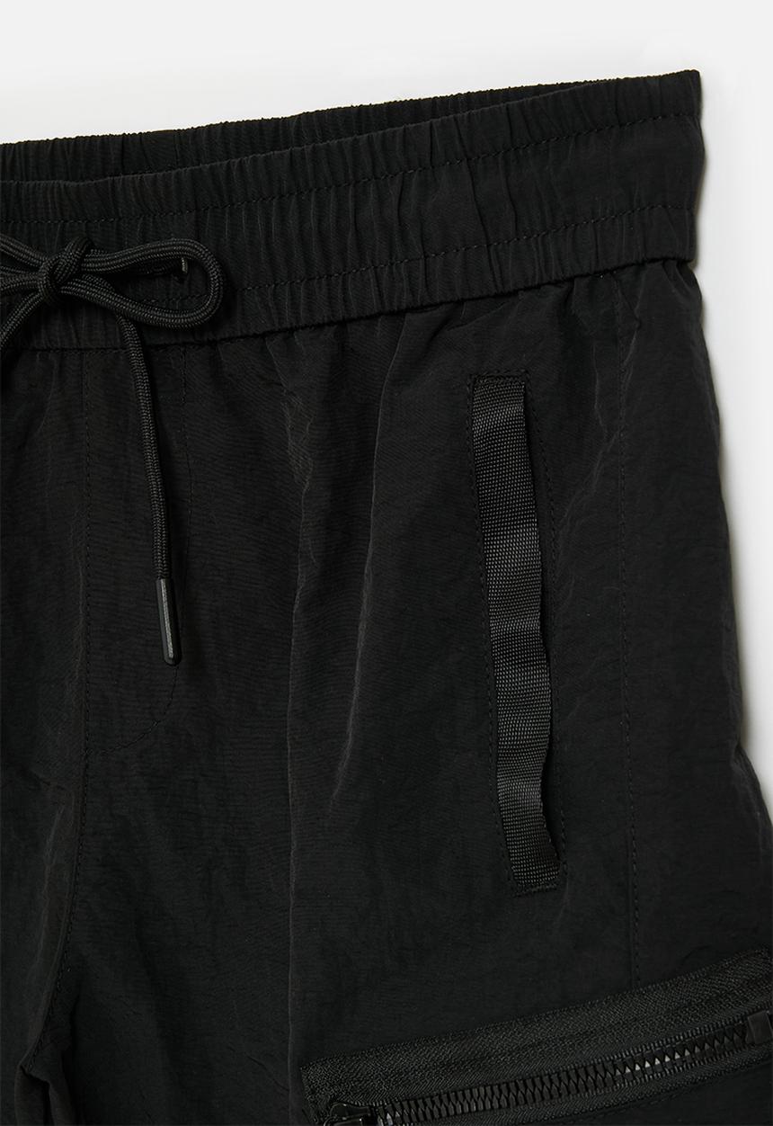 SOVIET - Boys fashion nylon short - black