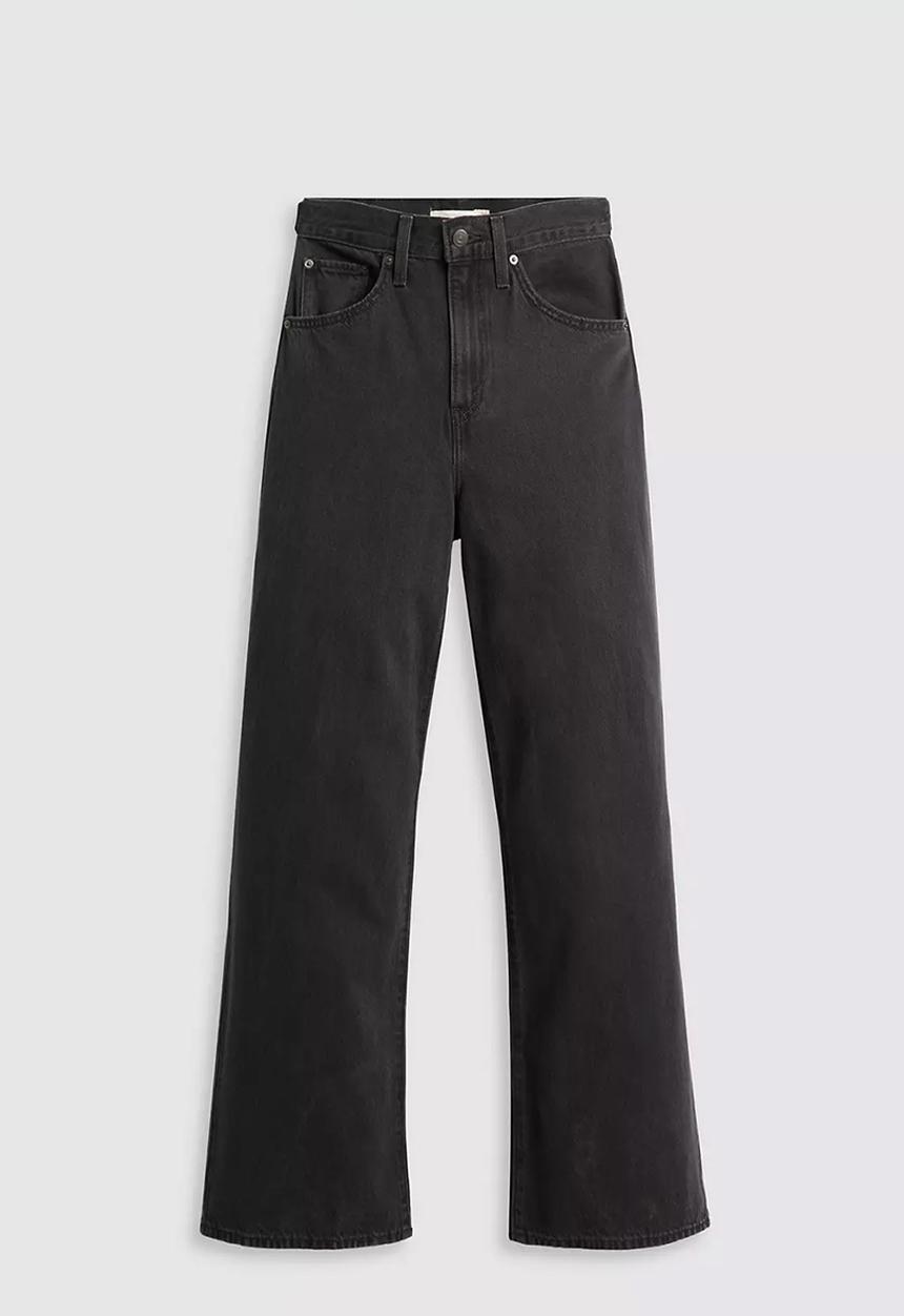 Levi’s® - Cinch Baggy Jeans - Capturing Moments