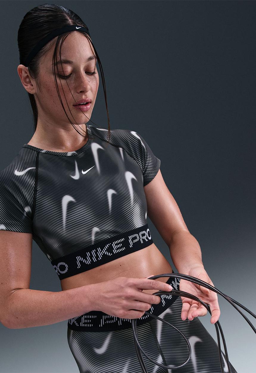 Nike - Nike Pro Short Sleeve Top - Print