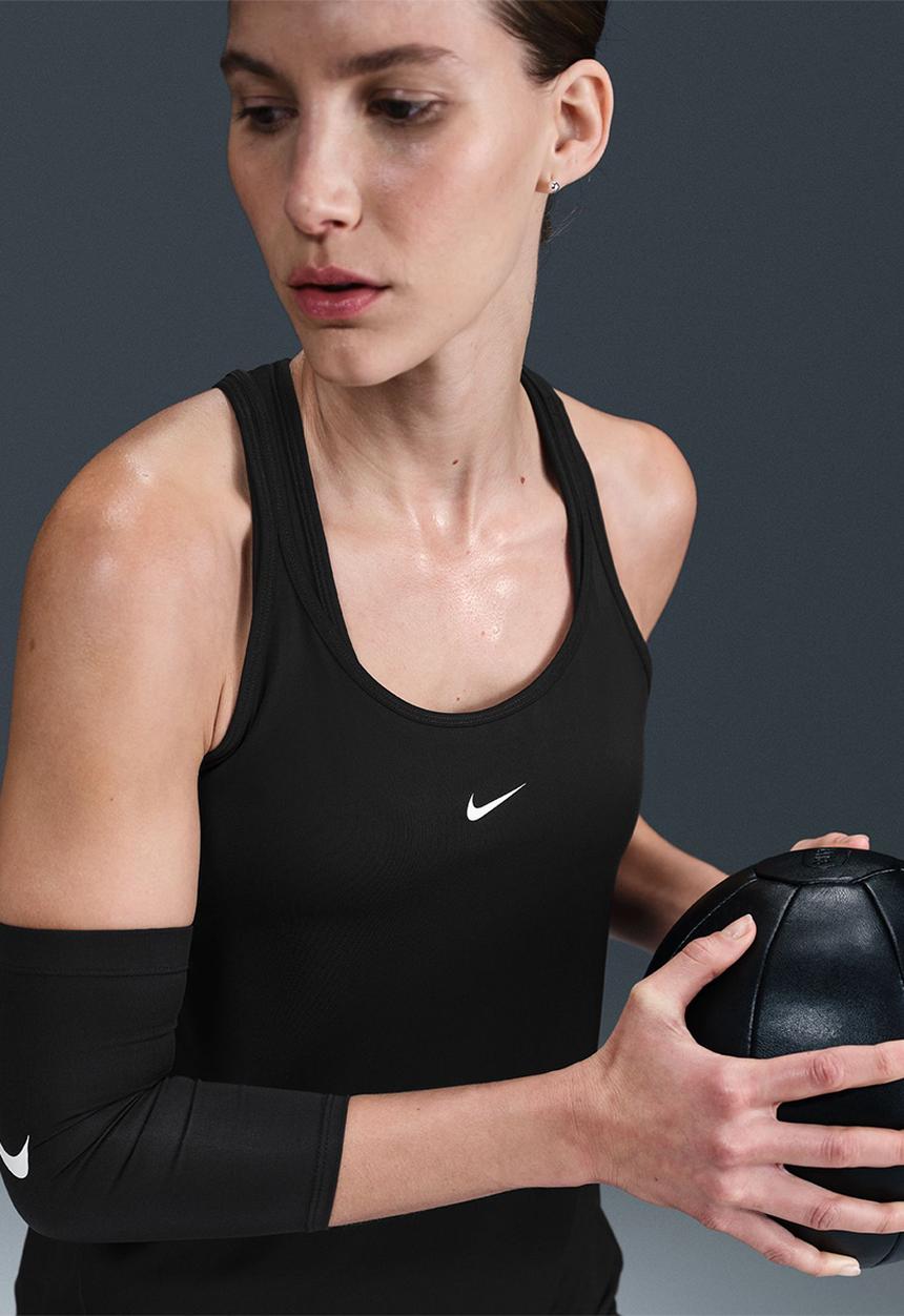 Nike - Dri-Fit Strappy Tank Top - Black