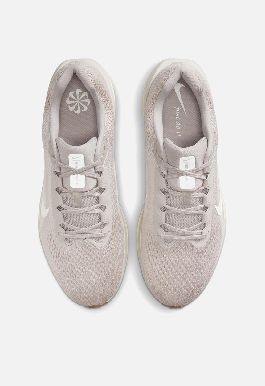Nike - Winflo 11