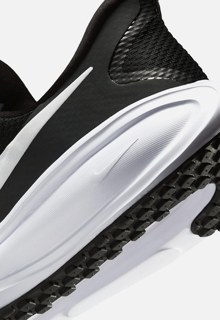 Nike - Revolution 8 EasyOn