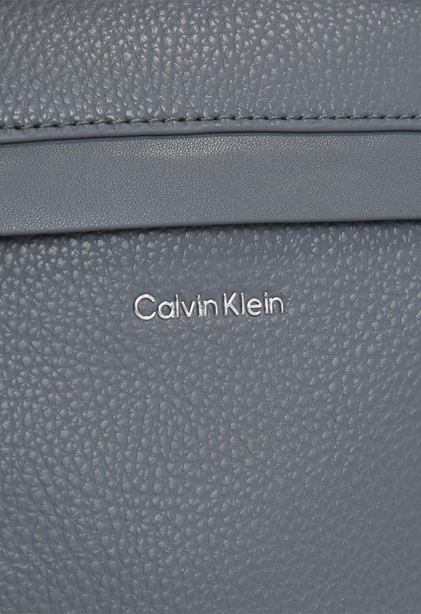 Calvin Klein - Ck Must Reporter S - Turbulence