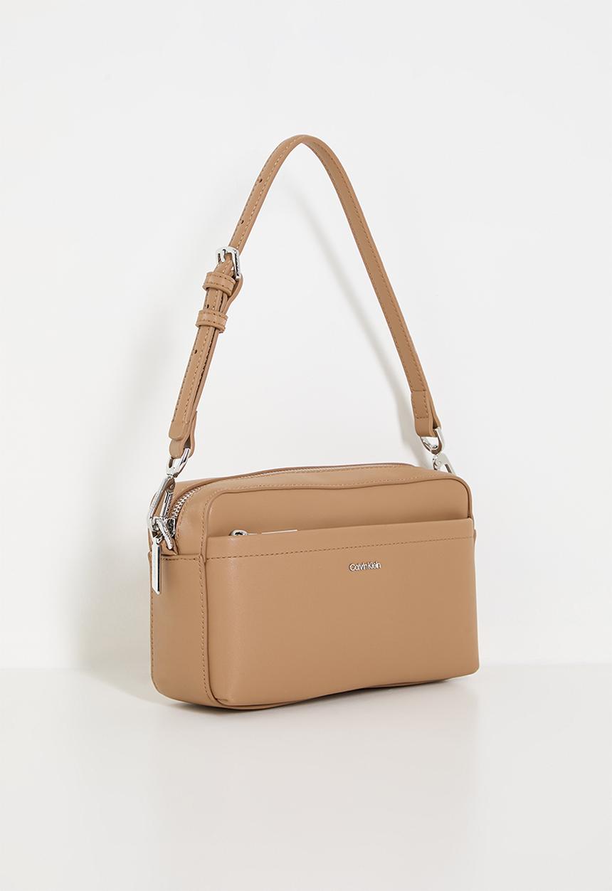 Calvin Klein - CK must convertible camera bag- brown
