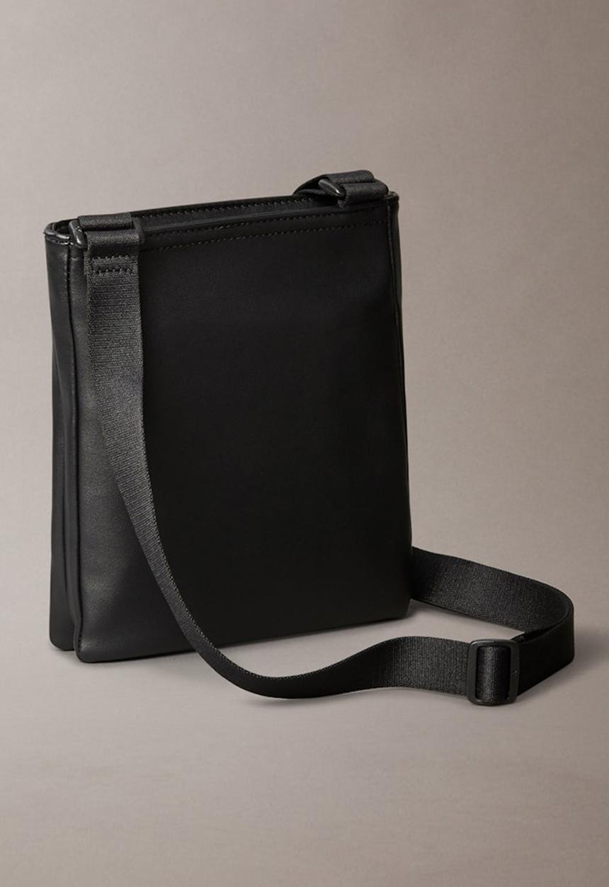 Calvin Klein - Mono Logo Flat Pack 18 - Na Black